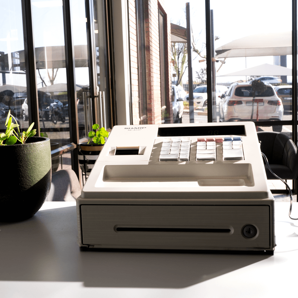 Sharp XE-A137-WH Cash register
